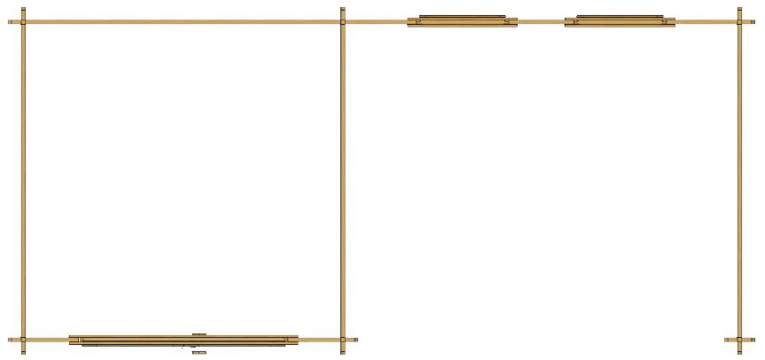 ხის სახლი  Nana - ფოტო 7. ორმაგი კარის ფართო ღიობი იძლევა მსხვილგაბარიტიანი ნივთების, მაგალითად, ბალახის სათიბის, შენახვის საშუალებას; გადახურული ტერასა